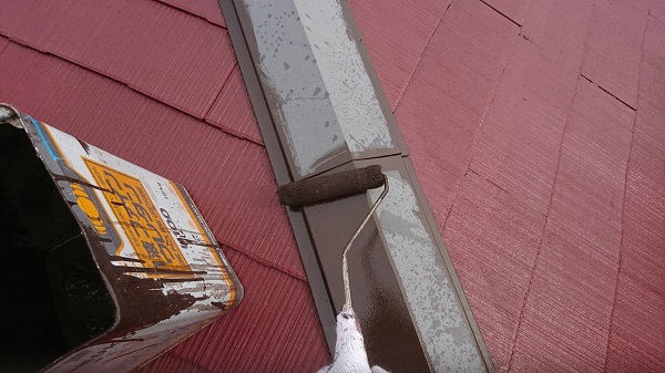 京都府宇治市　屋根塗装・外壁塗装　中塗り、上塗り　棟板金 (4)