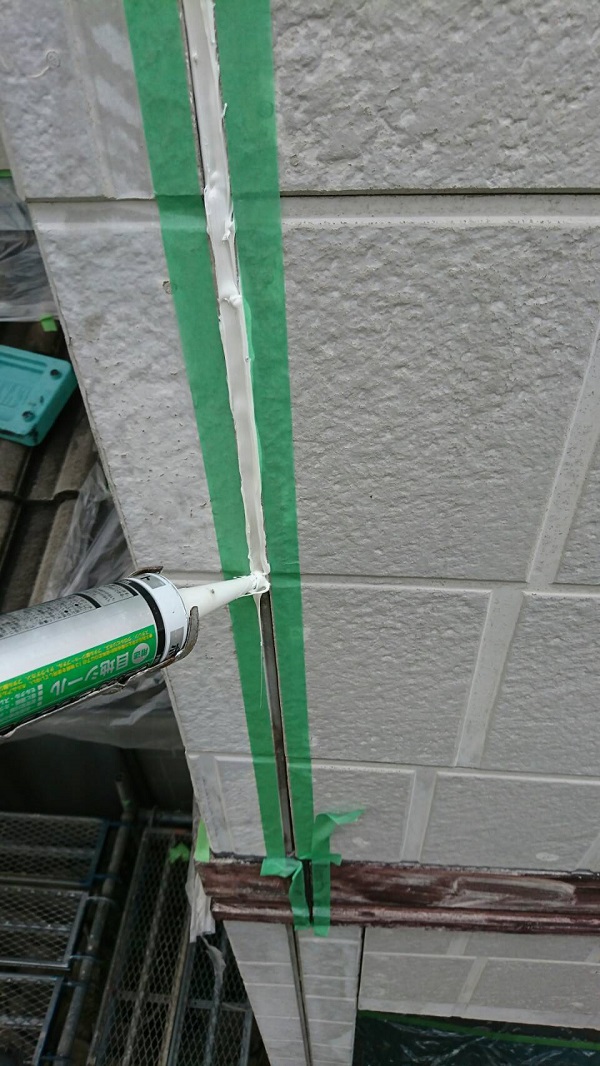 京都府京都市　外壁塗装　シーリング(コーキング)工事　打ち替え工事の手順 (2)